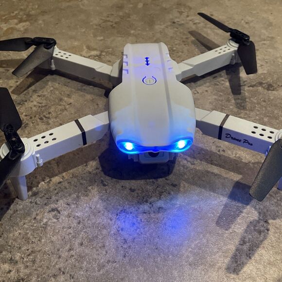 E99 Pro HD Camera Drone For Beginners TESTED - Picture 3 of 15